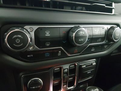 2024 Jeep Wrangler 4xe - Photo 19