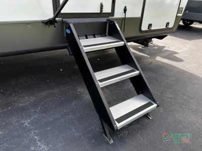 2026 Forest River RV Rockwood Ultra Lite — photo 7 view
