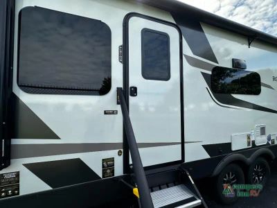 2026 Forest River RV Rockwood Ultra Lite — photo 25 view