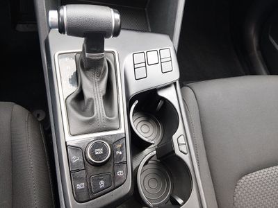2025 Kia Sportage — photo 16 view