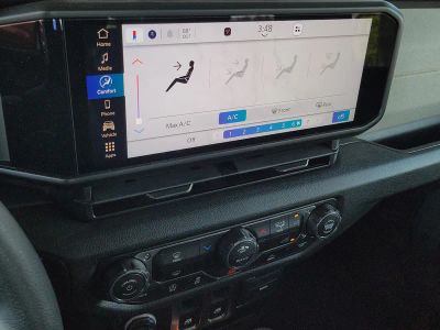 2026 Jeep Wrangler — photo 28 view