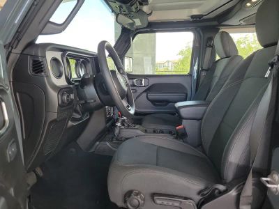 2026 Jeep Wrangler — photo 16 view