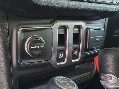 2026 Jeep Wrangler — photo 14 view
