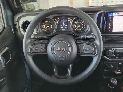 2026 Jeep Wrangler — photo 21 view