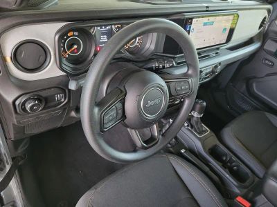 2026 Jeep Wrangler — photo 15 view