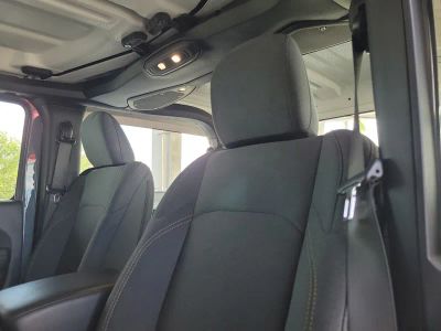 2026 Jeep Wrangler — photo 17 view