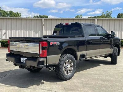 2026 Ford Super Duty - Photo 3