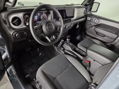 2026 Jeep Wrangler — photo 13 view