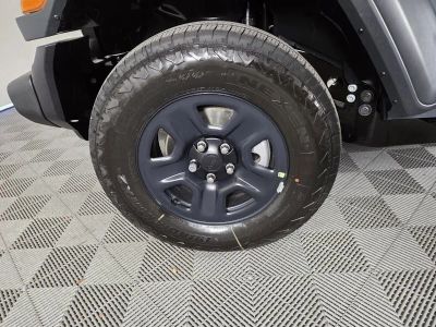 2026 Jeep Wrangler — photo 10 view
