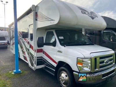 2021 Thor Motor Coach Outlaw 29S — front three-quarter view