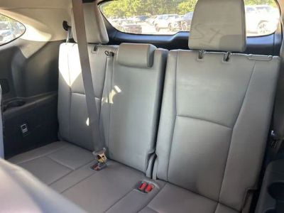 2024 Toyota Highlander — photo 7 view