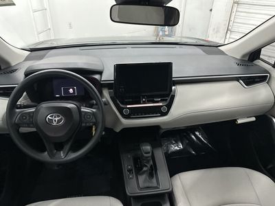 2026 Toyota Corolla Cross — photo 18 view