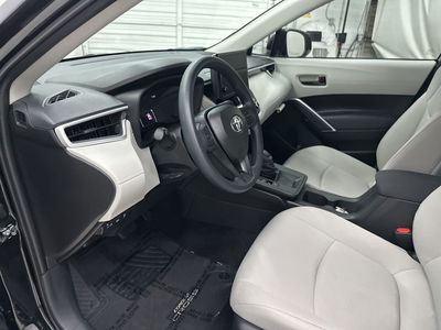 2026 Toyota Corolla Cross — photo 9 view