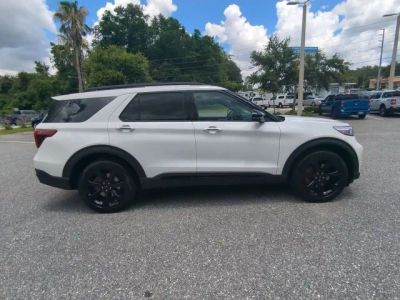 2024 Ford Explorer — interior view