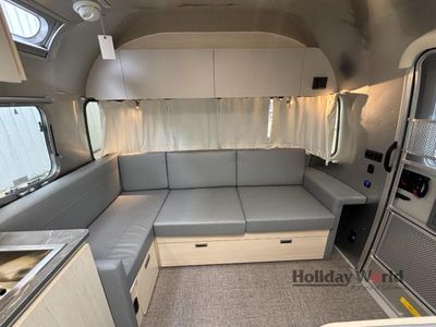 2025 Airstream Flying Cloud - Photo 6