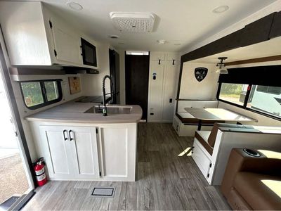 2026 VENTURE RV SIENNA - Photo 11