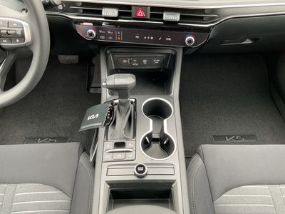 2026 Kia K5 — photo 13 view