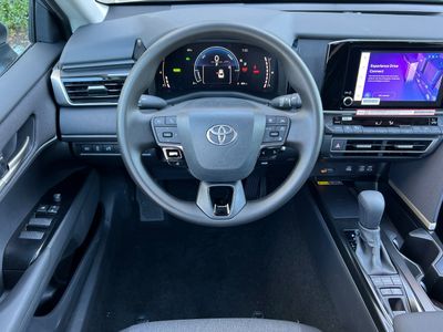 2026 Toyota Camry - Photo 15