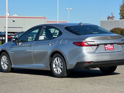 2026 Toyota Camry - Photo 6