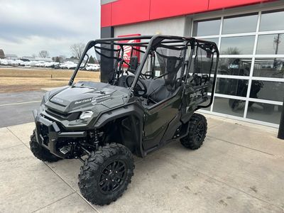 2025 Honda Pioneer 1000-5 Deluxe - Photo 3