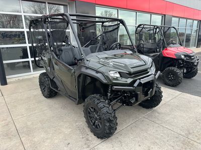 2025 Honda Pioneer 1000-5 Deluxe - Photo 1