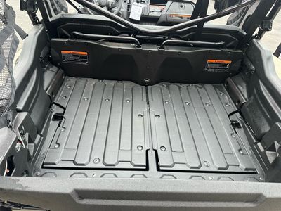 2025 Honda Pioneer 1000-5 Deluxe - Photo 12