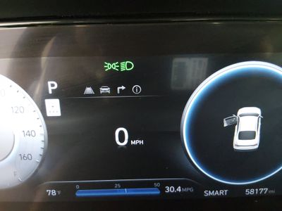 2024 Hyundai Elantra — photo 14 view