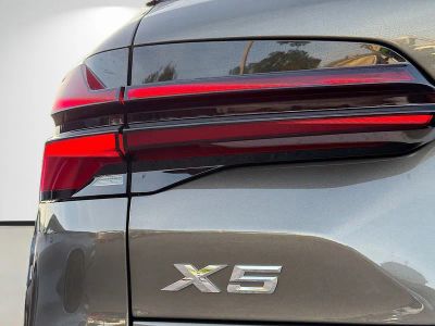 2026 BMW X5 — photo 10 view