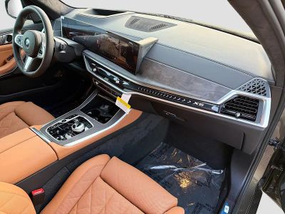 2026 BMW X5 — photo 13 view