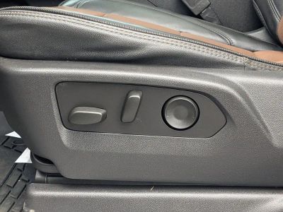 2024 Chevrolet Silverado 3500HD — photo 20 view