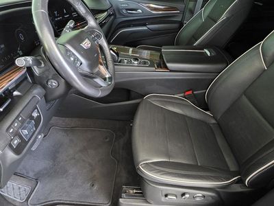 2023 Cadillac Escalade - Photo 6