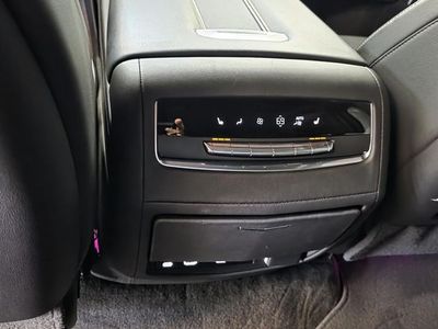 2023 Cadillac Escalade - Photo 12