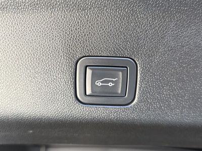 2023 Cadillac Escalade - Photo 17