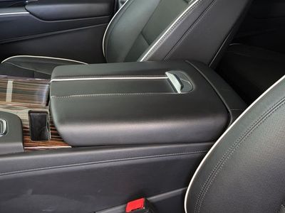 2023 Cadillac Escalade - Photo 9
