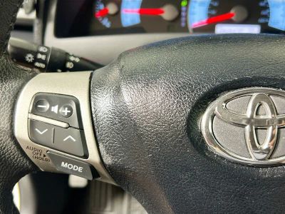 2010 Toyota Camry — photo 16 view