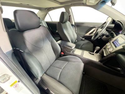 2010 Toyota Camry — photo 27 view