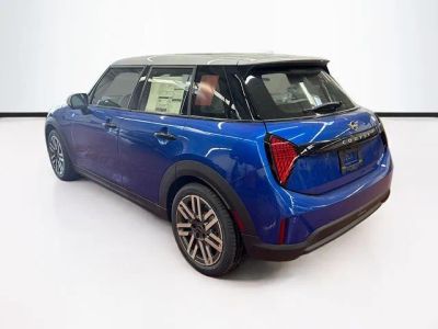 2026 MINI 4 DOOR — interior view