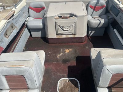 1986 STING RAY SVC 207 SS CUDDY 5.7L 260 HP V8 TANDEM TRL - Photo 9