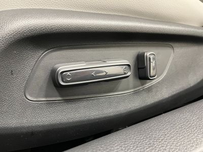 2026 Honda Civic Hatchback Hybrid — photo 12 view