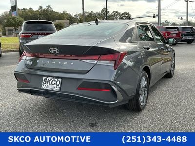 2024 Hyundai Elantra - Photo 10