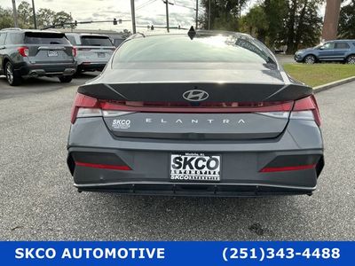 2024 Hyundai Elantra - Photo 3