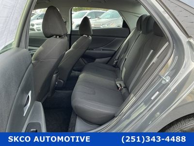 2024 Hyundai Elantra - Photo 6