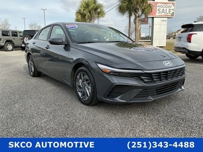 2024 Hyundai Elantra - Photo 1