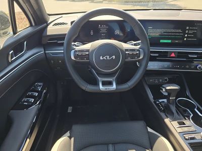 2026 Kia K5 — photo 13 view