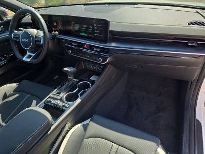 2026 Kia K5 — photo 11 view
