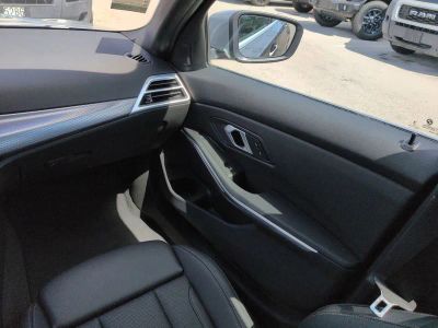 2026 BMW 3 Series — photo 17 view