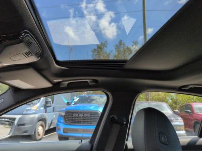 2026 BMW 3 Series — photo 21 view