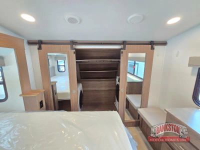 2024 Avenue 37MBR — photo 37 view