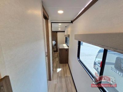 2024 Avenue 37MBR — photo 28 view