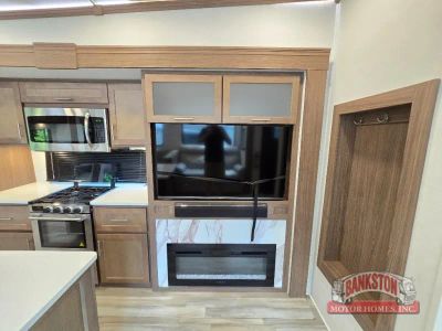 2024 Avenue 37MBR — photo 16 view